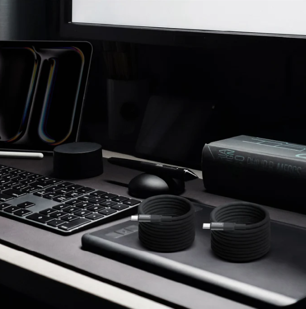 Momax Maglink USB-C To USB-C Magnetic Cable 2M | Black Momax Maglink USB-C To USB-C Magnetic Cable 2M | Black
